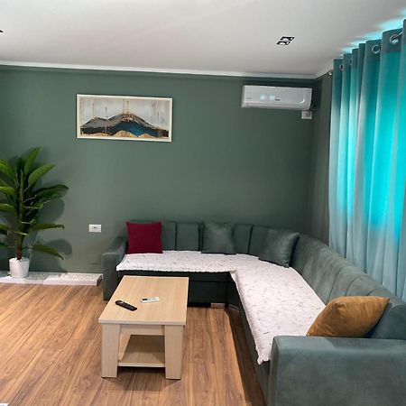Novs Apartment3 Gjirokastër Eksteriør billede